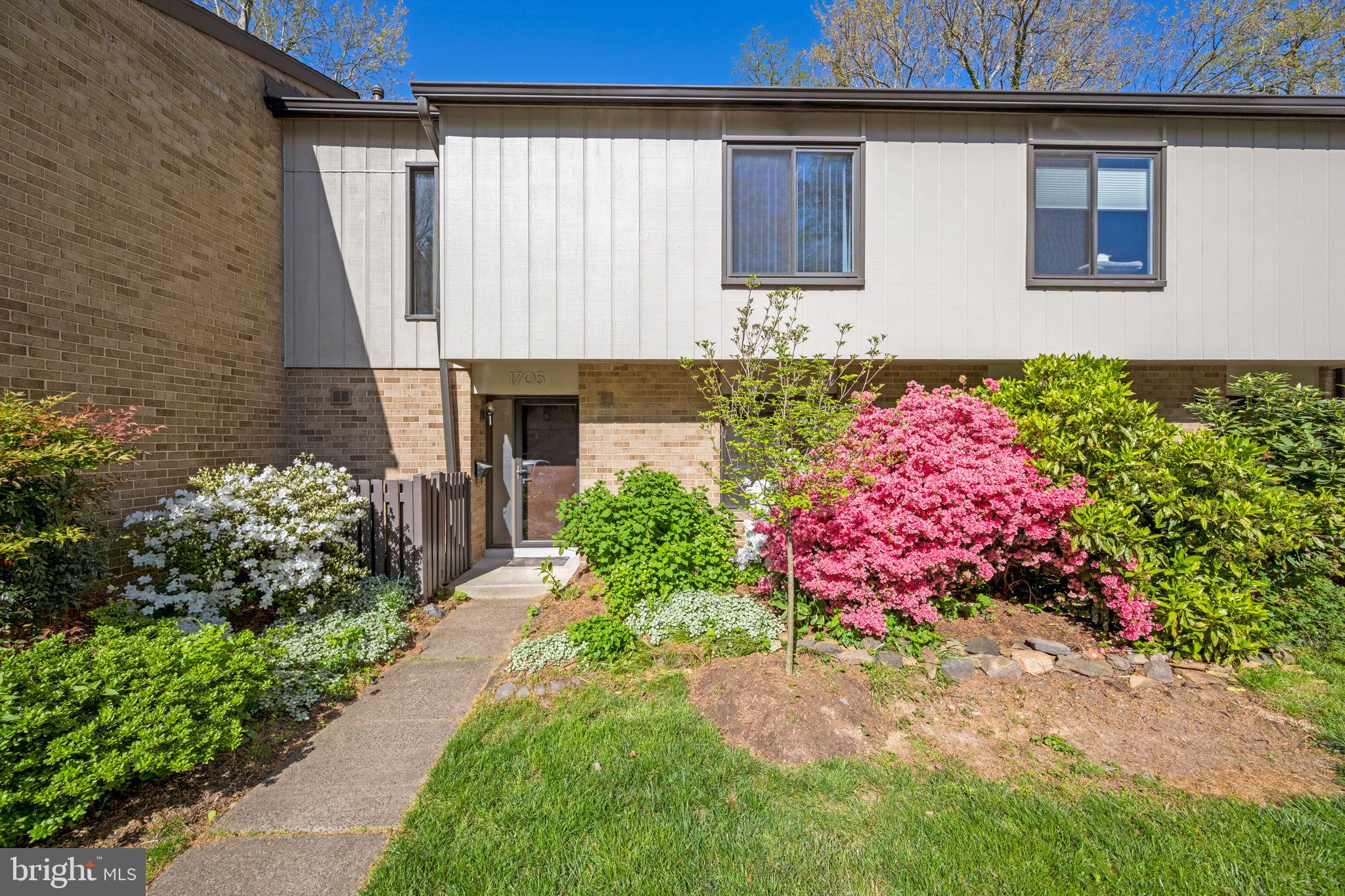 1705 Ivy Oak Square Reston, VA 20190 - Photo 1 of 36 Welcome Home!