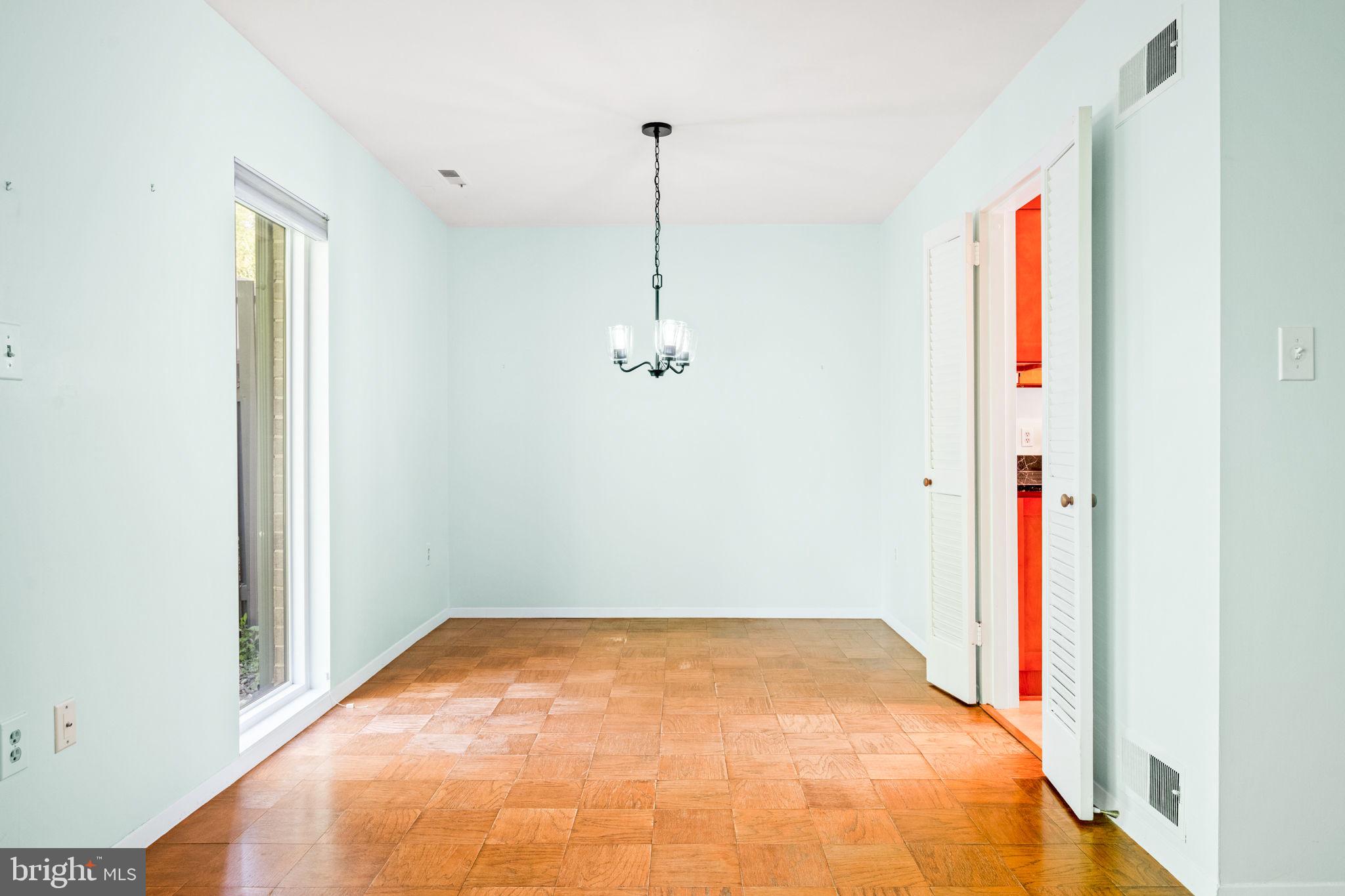 1705 Ivy Oak Square Reston, VA 20190 - Photo 14 of 36 Dining Room