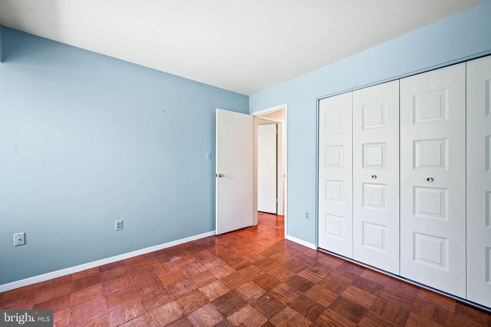 1705 Ivy Oak Square Reston, VA 20190 - Photo 27 of 36 3rd Bedroom