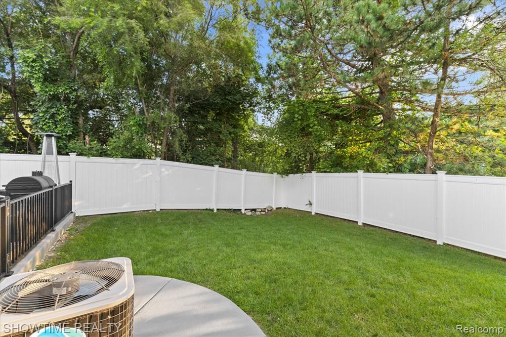 291 West Tienken Road Rochester Hills, MI 48306 - Photo 40 of 49