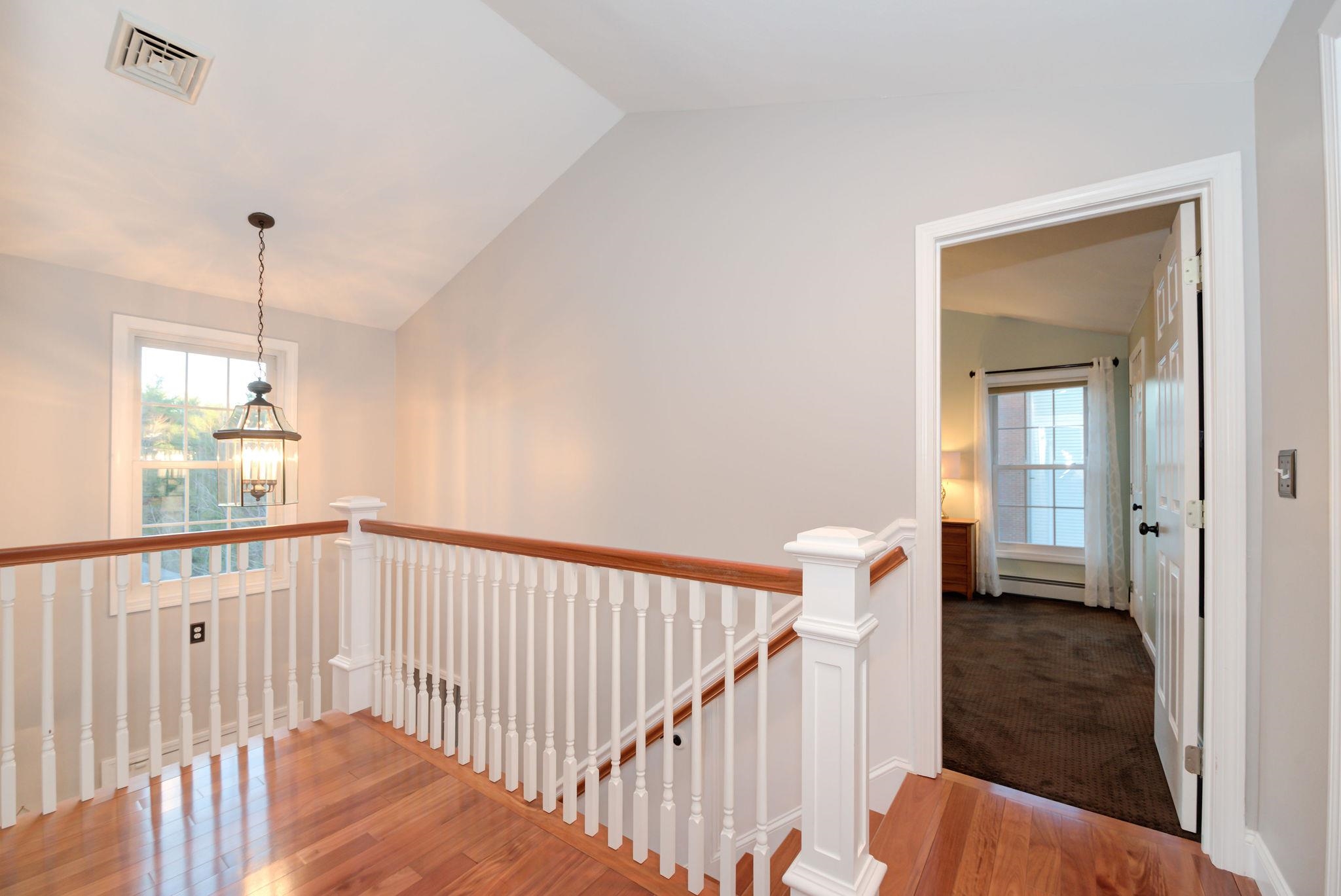 15 Saddleback Road Londonderry, NH 03053 - Photo 27 of 40
