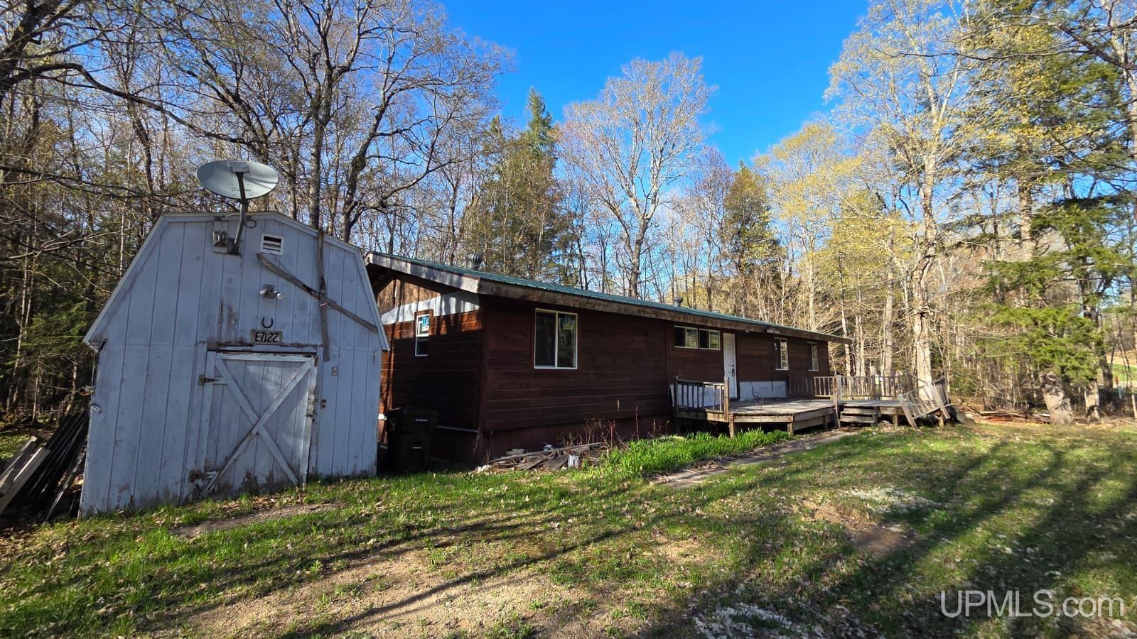 7122 Maple Grove Road Munising, MI 49862 - Photo 2 of 44