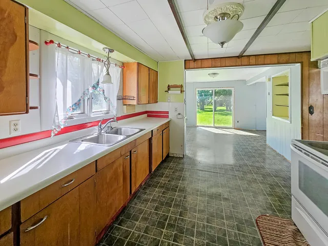 $67,900 | 921 Old Ridge Road, Greenbush, MN 56726