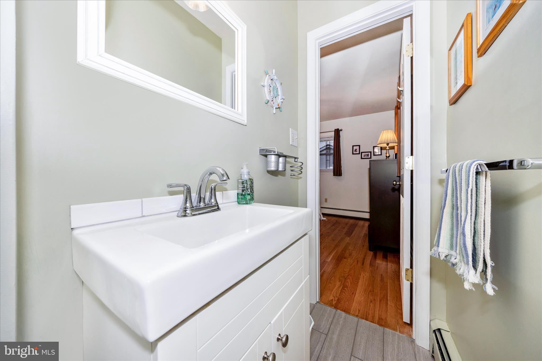 4432 Valley View Road Middletown, MD 21769 - Photo 19 of 54 Primary bedroom half bath