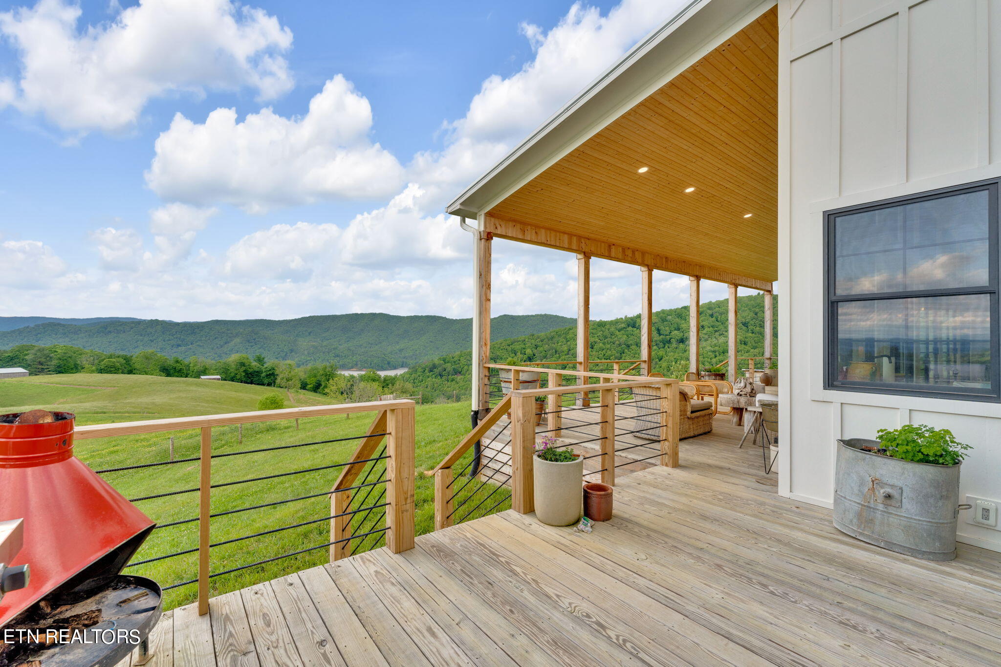 636 Dry Hill Road Butler, TN 37640 - Photo 43 of 51 IMG_3303