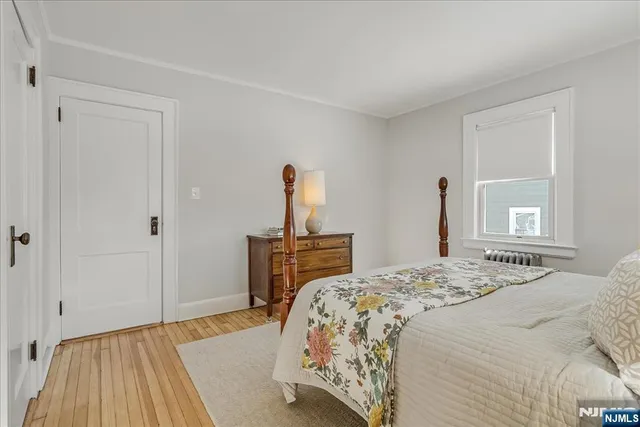 $869,000 | 5 Inness Place, Glen Ridge, NJ 07028