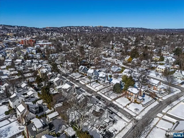 $869,000 | 5 Inness Place, Glen Ridge, NJ 07028