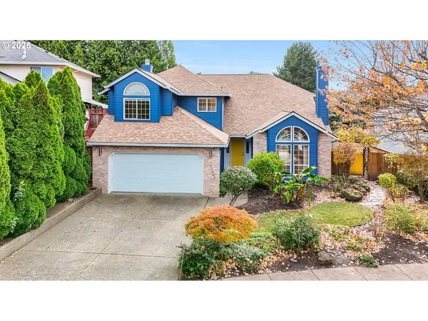 $639,900 | 12064 Southeast Grand Vista Drive, Clackamas, OR 97015