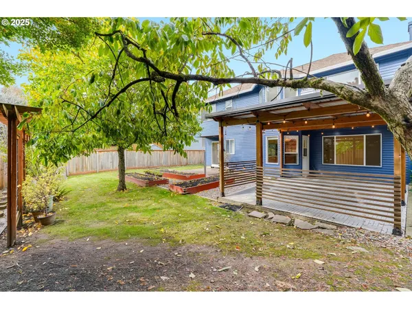 $639,900 | 12064 Southeast Grand Vista Drive, Clackamas, OR 97015