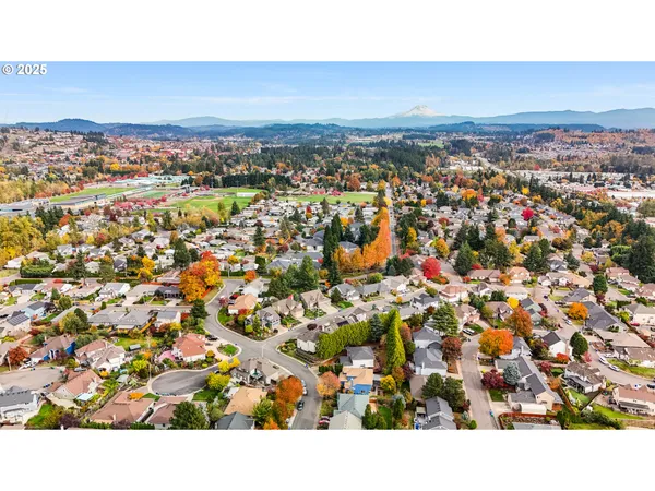$639,900 | 12064 Southeast Grand Vista Drive, Clackamas, OR 97015