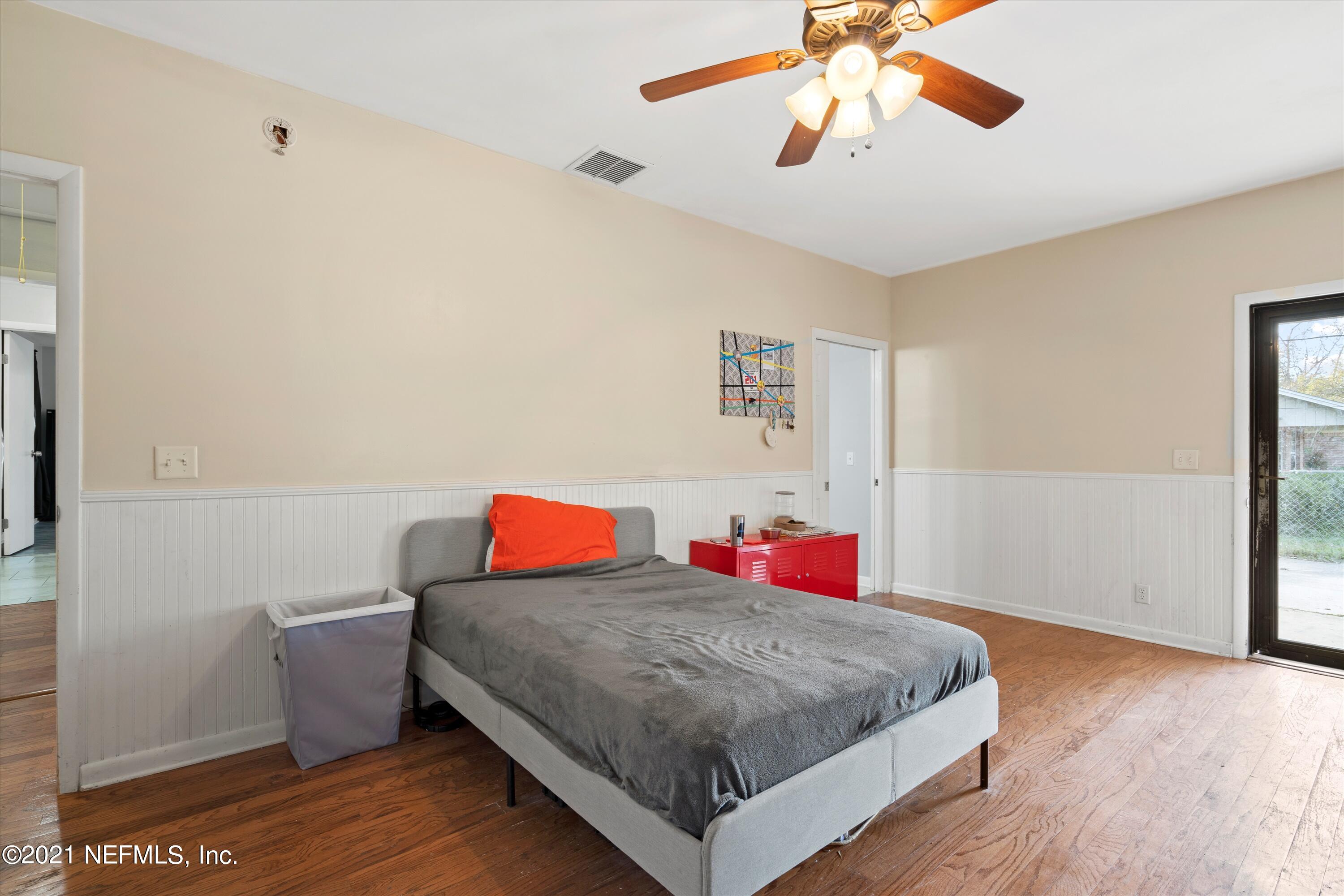 5540 Ada Johnson Road Jacksonville, FL 32218 - Photo 24 of 32 Teen/Inlaw suite