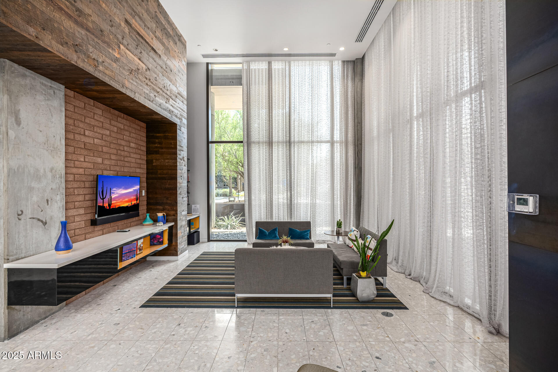 200 West Portland Street, Unit 827 Phoenix, AZ 85003 - Photo 31 of 111 33-Portland