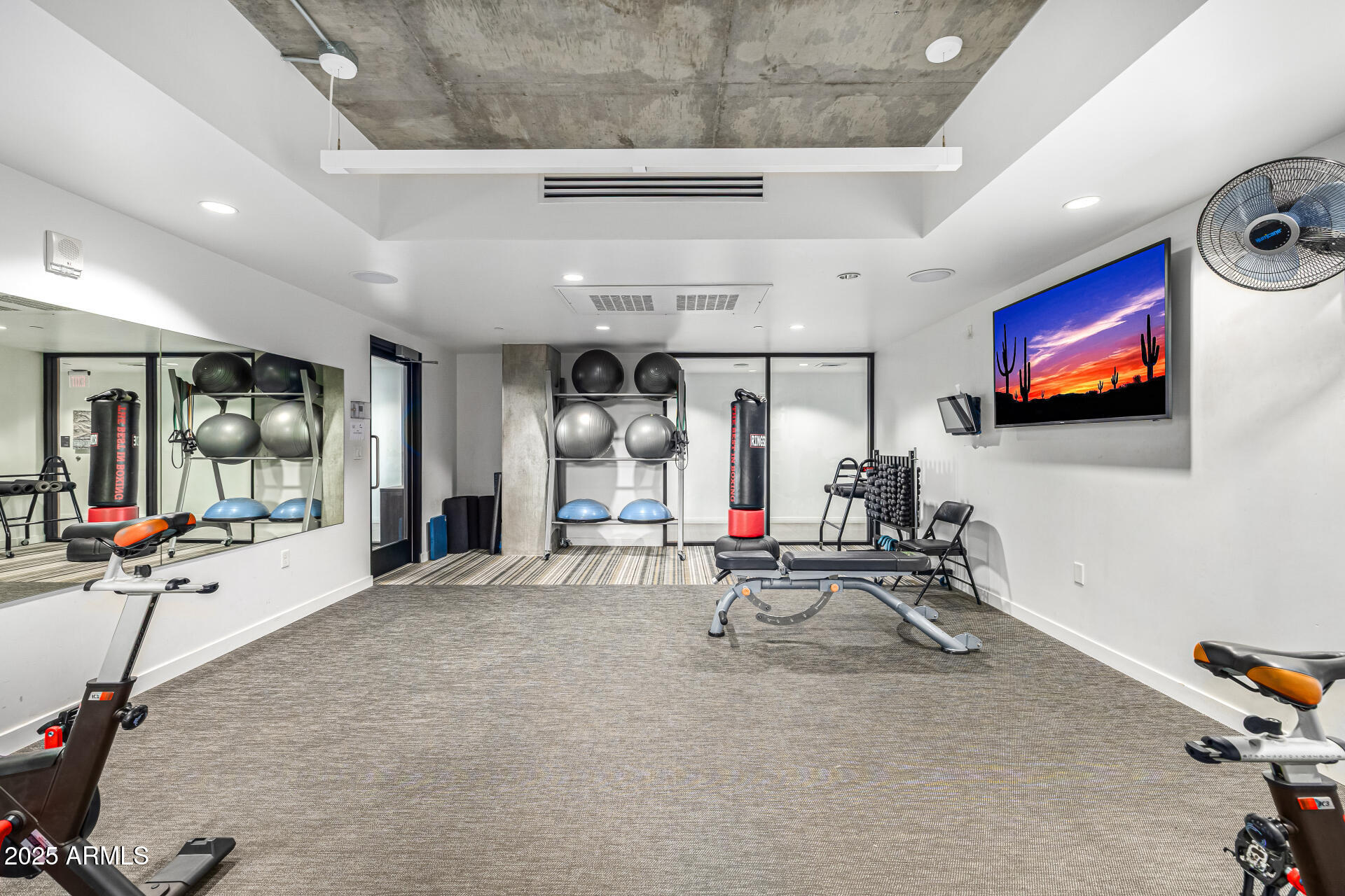 200 West Portland Street, Unit 827 Phoenix, AZ 85003 - Photo 44 of 111 a view of a room with gym equipment