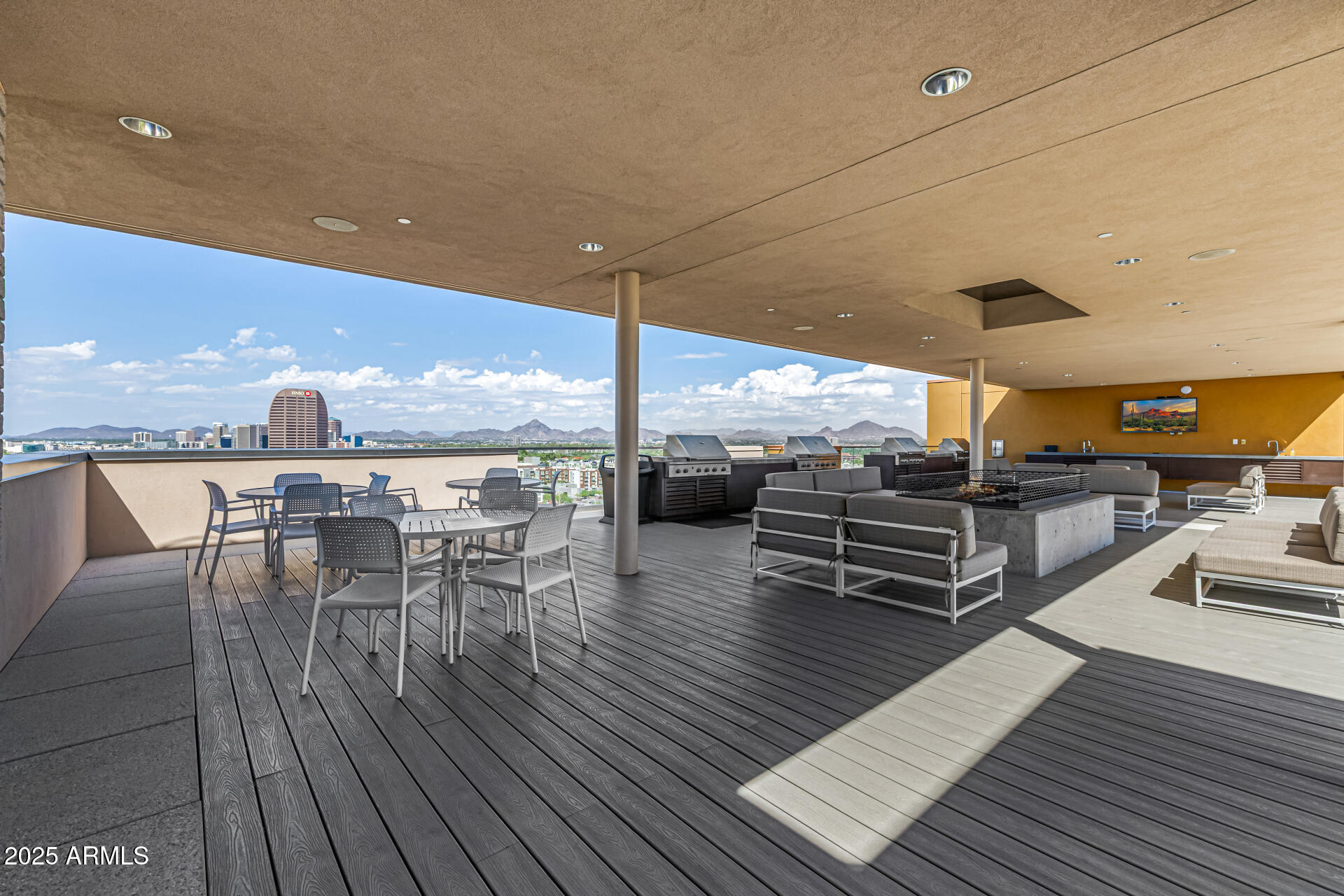 200 West Portland Street, Unit 827 Phoenix, AZ 85003 - Photo 55 of 111 57-Portland