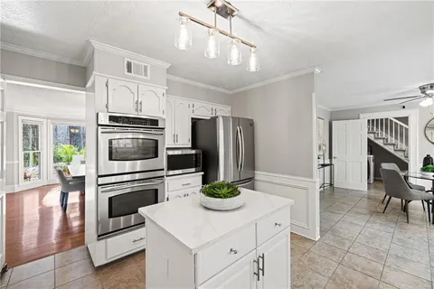 $689,000 | 3402 Johnson Ferry Road Northeast, Roswell, GA 30075