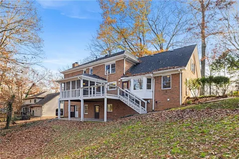 $689,000 | 3402 Johnson Ferry Road Northeast, Roswell, GA 30075