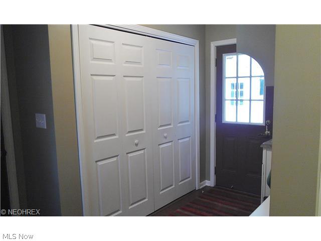1041 Rolling Meadows Road Akron, OH 44333 - Photo 21 of 25