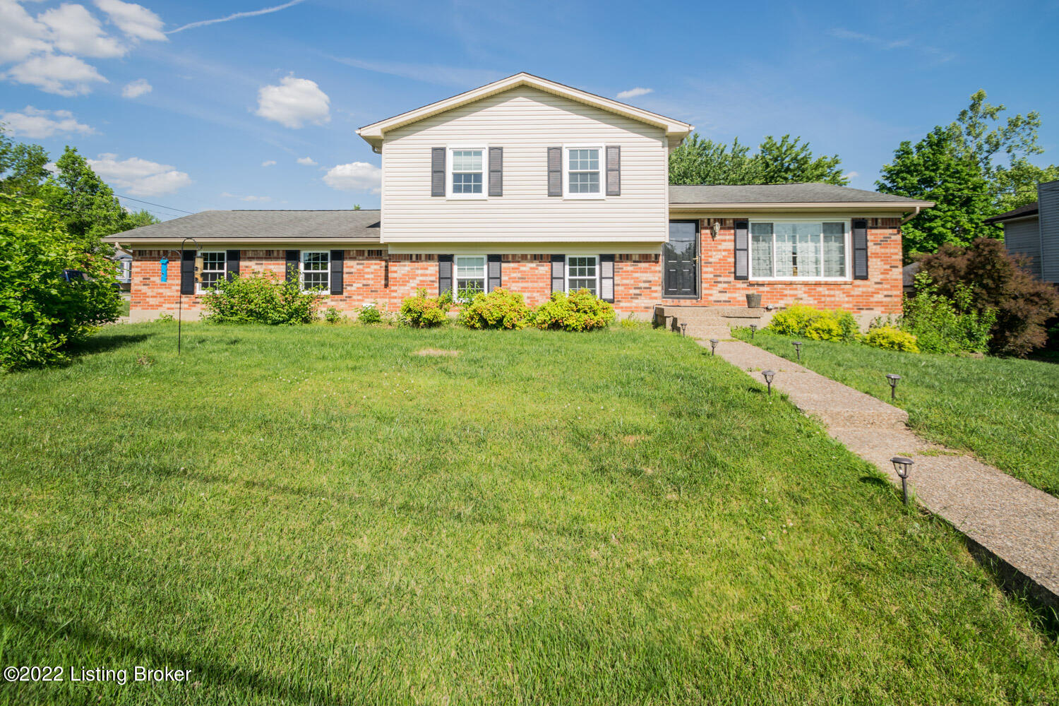4301 Seagrape Road Louisville, KY 40299 - Photo 30 of 35 DSC_0096