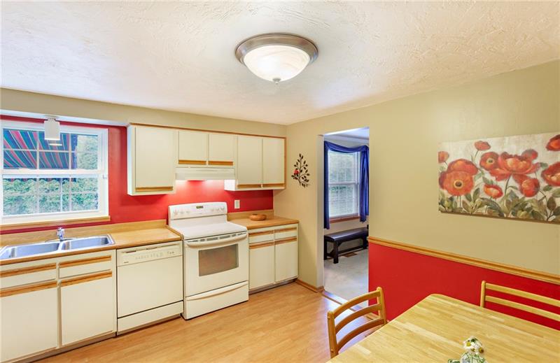 8284 Post Road Allison Park, PA 15101 - Photo 12 of 23 Gallery Image 12