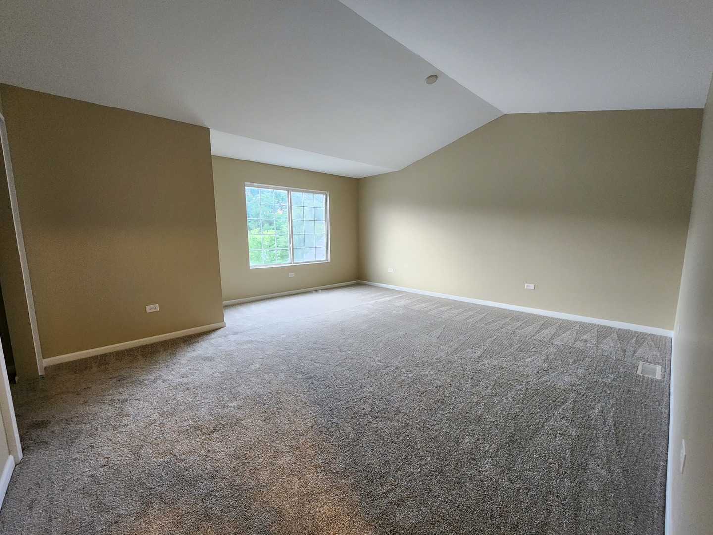 618 Caleb Drive, Unit 618 Ottawa, IL 61350 - Photo 5 of 10