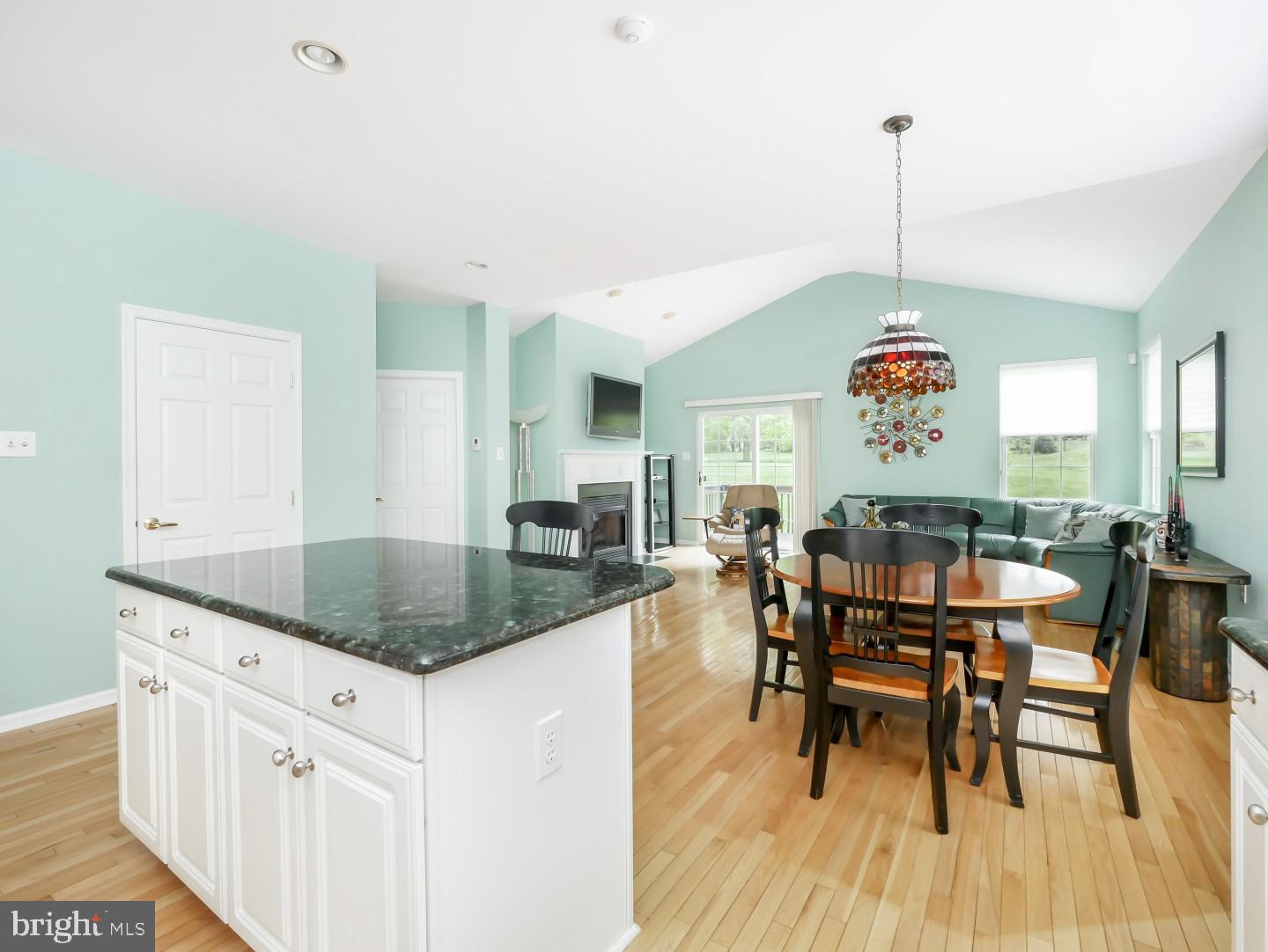 24 Bluebonnet Road Langhorne, PA 19047 - Photo 17 of 40 Gallery Image 17