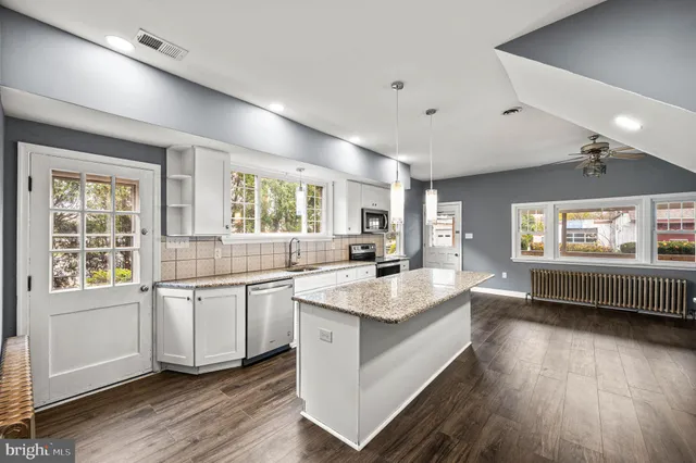 $3,250 | 136 Lincoln Avenue, Langhorne, PA 19047