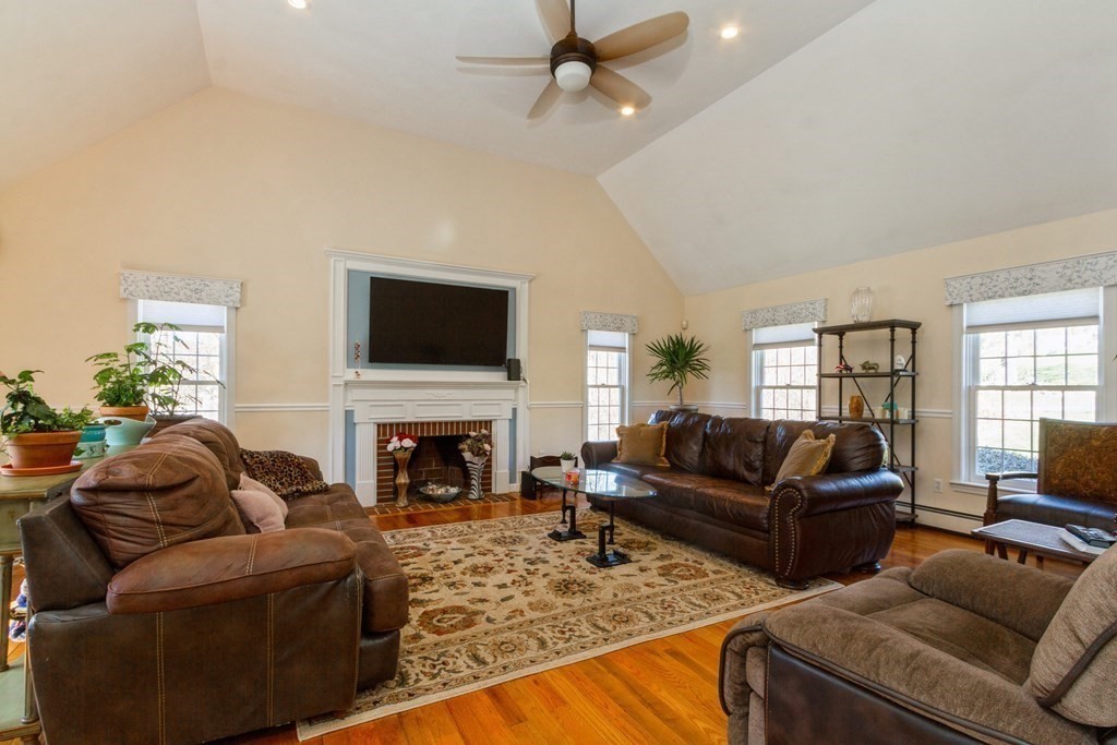163 Chace Hill Road Sterling, MA 01564 - Photo 14 of 41