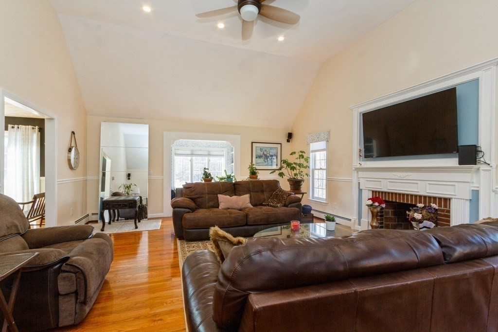 163 Chace Hill Road Sterling, MA 01564 - Photo 15 of 41
