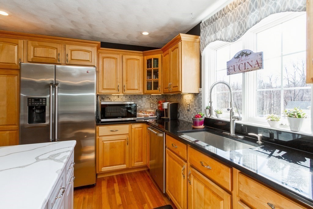 163 Chace Hill Road Sterling, MA 01564 - Photo 8 of 41