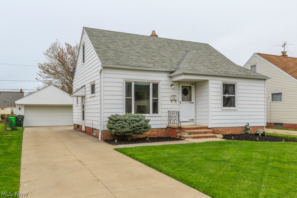 31929 Pendley Road Eastlake, OH 44095 - Photo 1 of 24