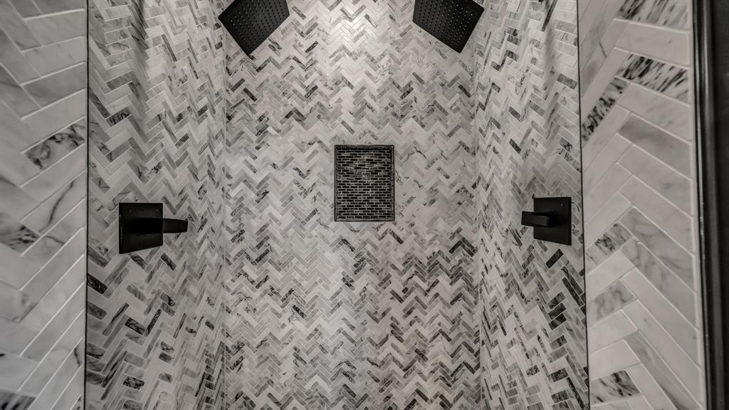 300 Jupiter Trail Weatherford, TX 76088 - Photo 30 of 33 a room with a flat screen tv