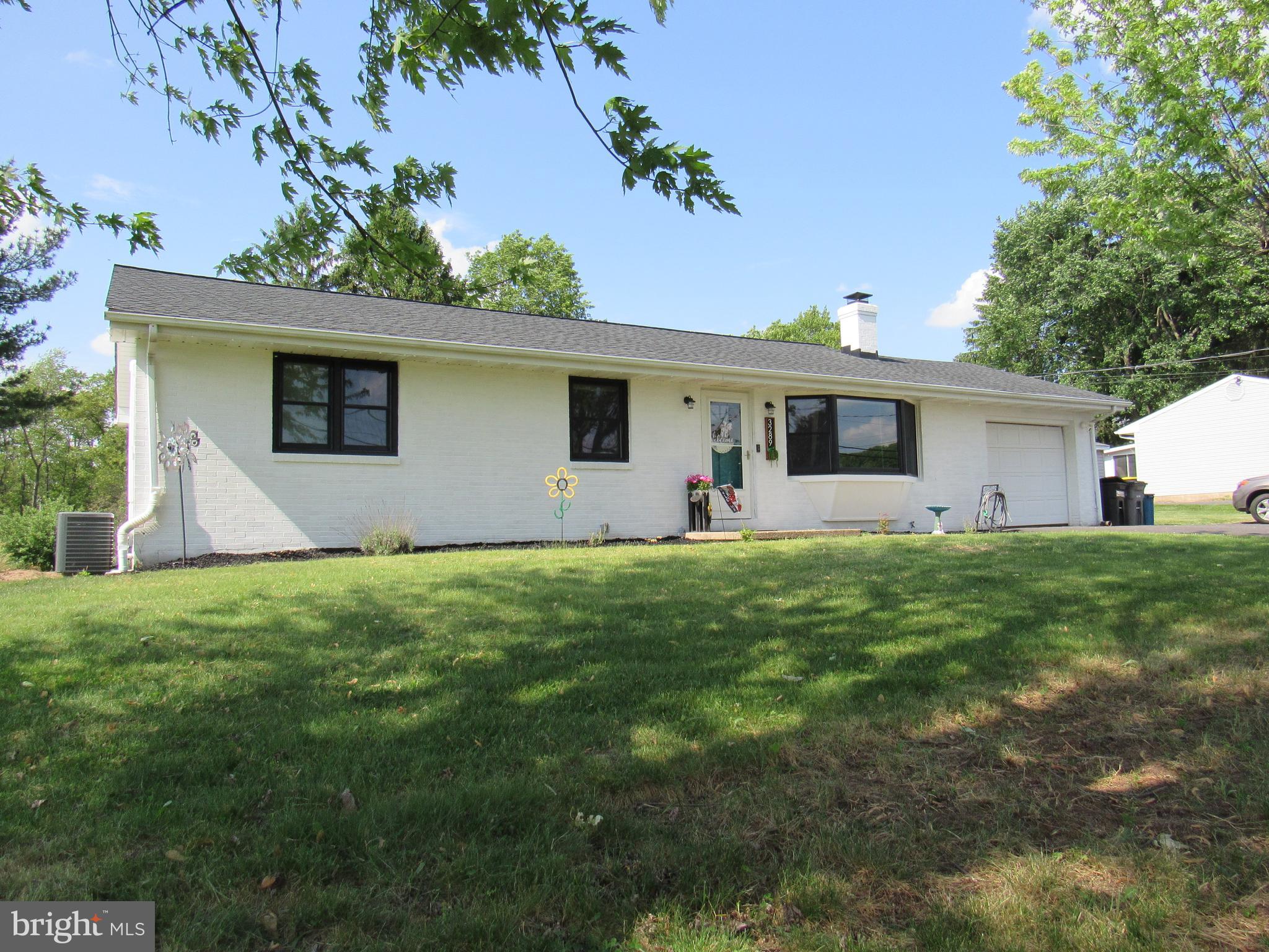 3289 Jacoby Road Coopersburg, PA 18036 - Photo 6 of 36 Lets take a look inside