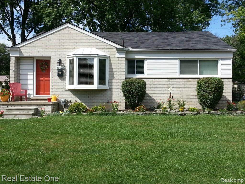 31592 Marblehead Road Farmington, MI 48336 - Photo 1 of 18 FRONT VIEW