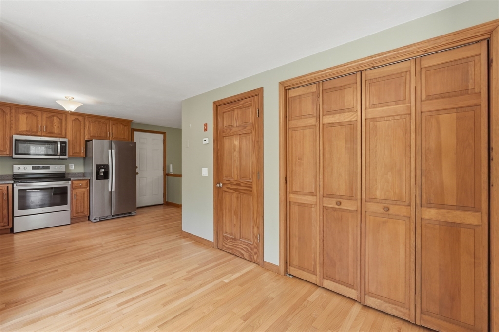 193 Center Depot Road Charlton, MA 01507 - Photo 13 of 42
