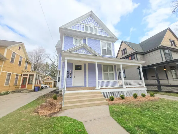 $849,000 | 226 College Avenue Northeast, Grand Rapids, MI 49503