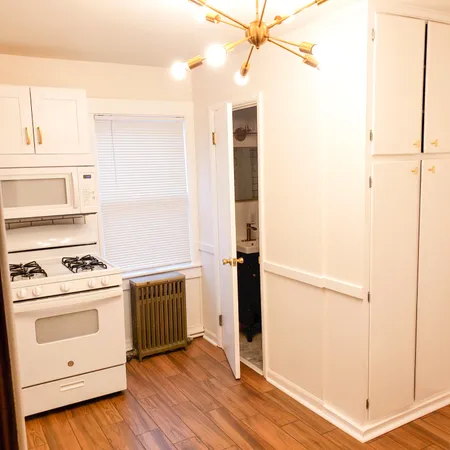 $849,000 | 226 College Avenue Northeast, Grand Rapids, MI 49503