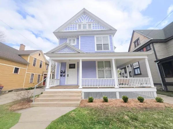 $849,000 | 226 College Avenue Northeast, Grand Rapids, MI 49503