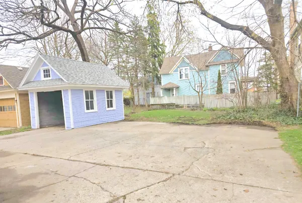 $849,000 | 226 College Avenue Northeast, Grand Rapids, MI 49503