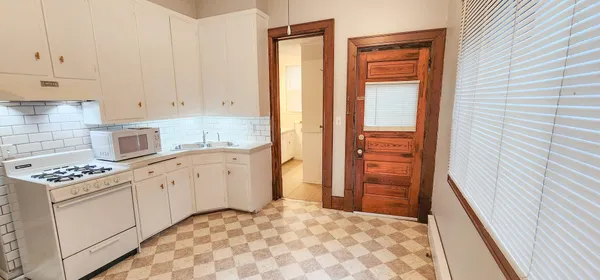$849,000 | 226 College Avenue Northeast, Grand Rapids, MI 49503