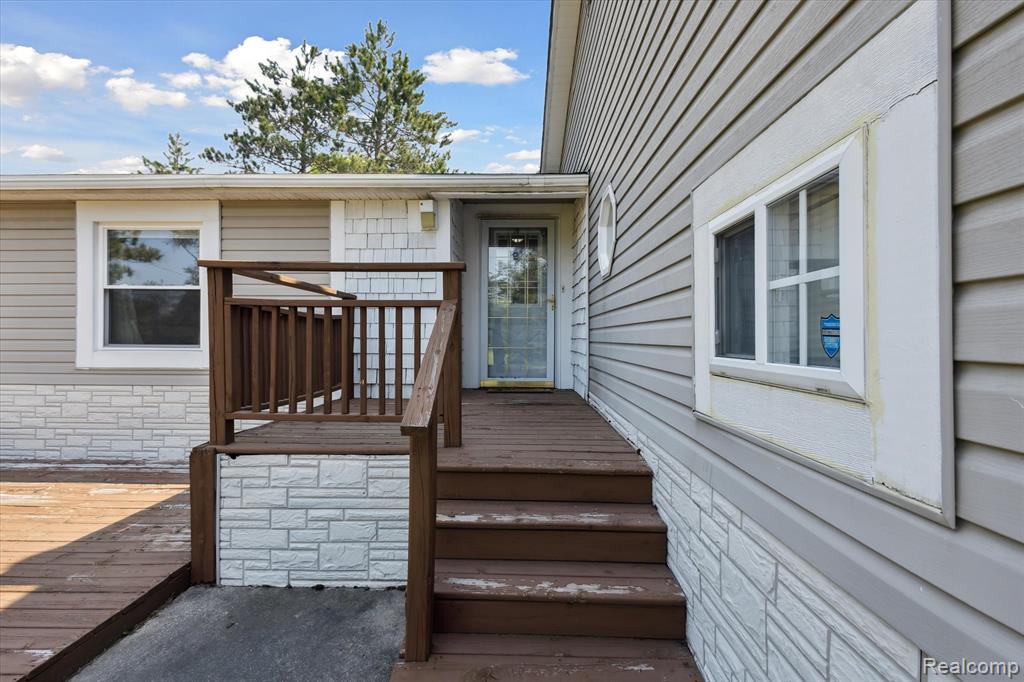 2536 Meridian Road Lewiston, MI 49756 - Photo 5 of 71