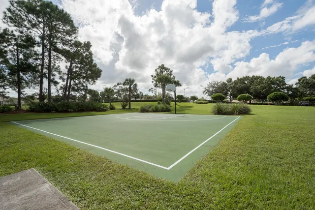 a view of a tennis court