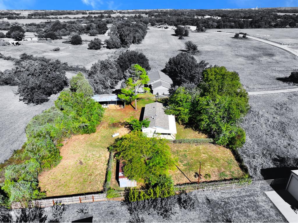 3048 Green Meadows Road Granbury, TX 76049 - Photo 2 of 20 Gallery Image 2