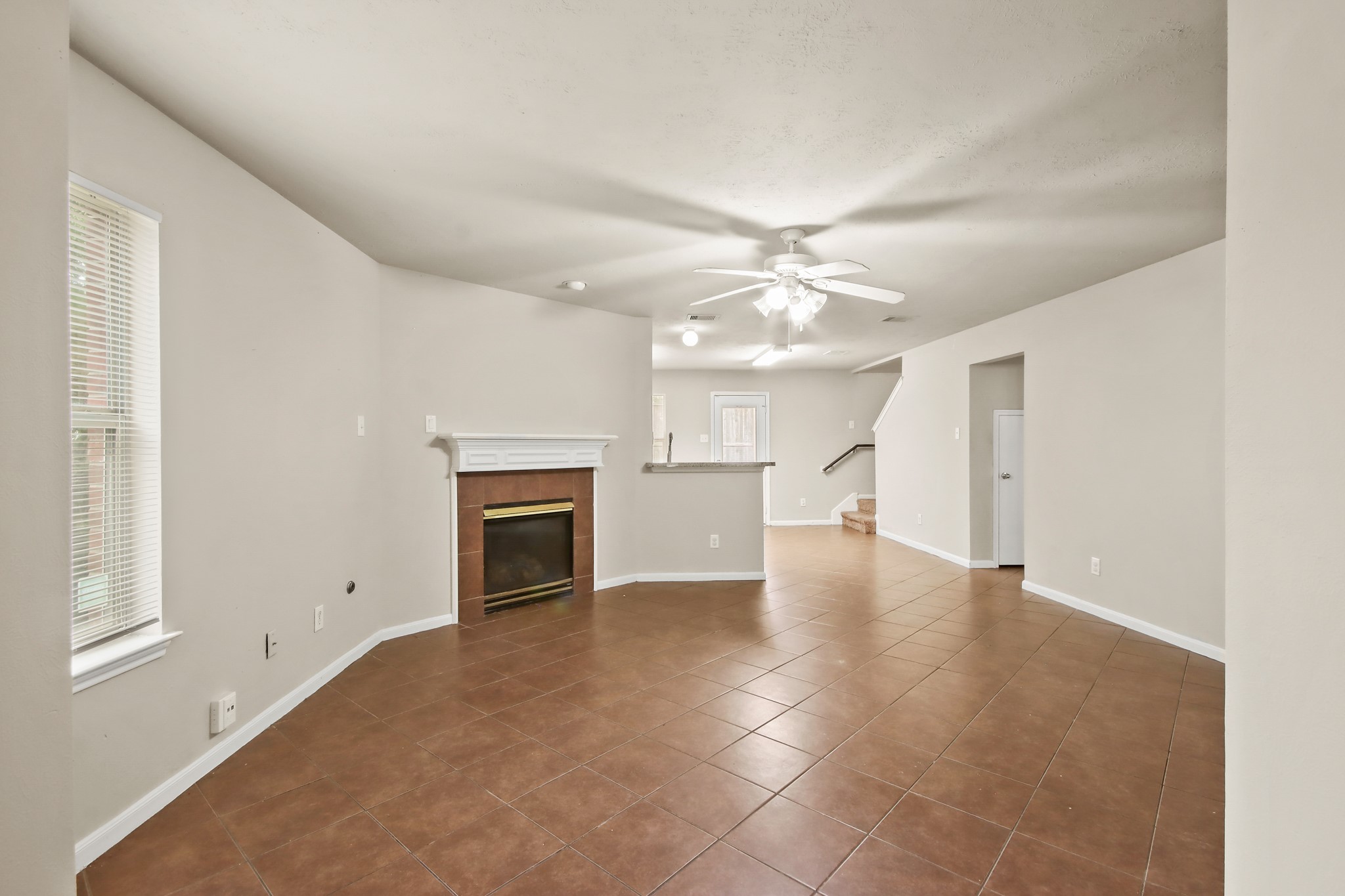 807 Sycamore Ridge Lane Houston, TX 77073 - Photo 3 of 18 Gallery Image 3