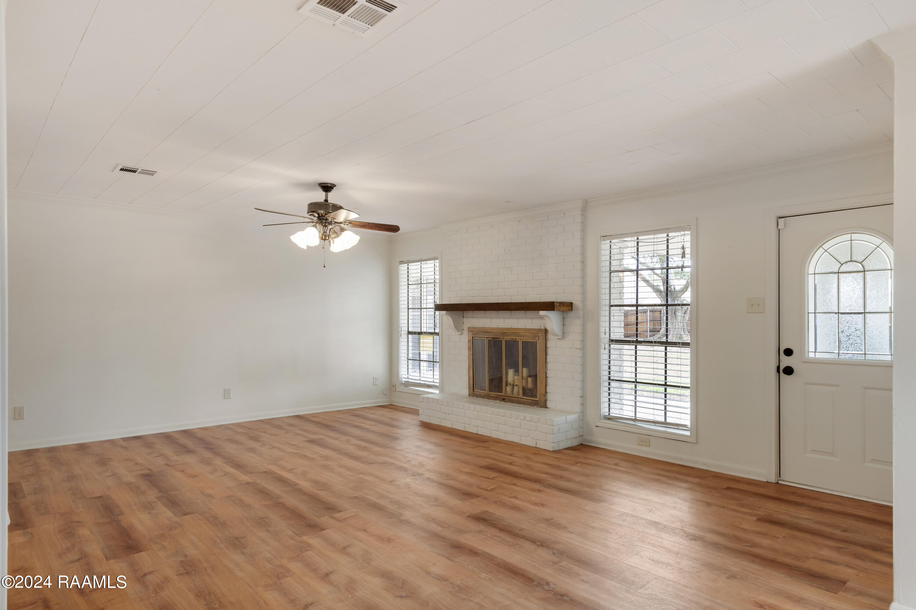 119 Fallis Road Lafayette, LA 70507 - Photo 6 of 31 119 Fallis Rd-6