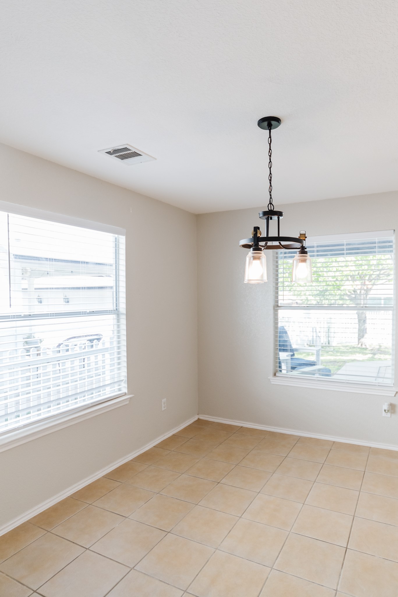 532 Sampson Kyle, TX 78640 - Photo 11 of 40