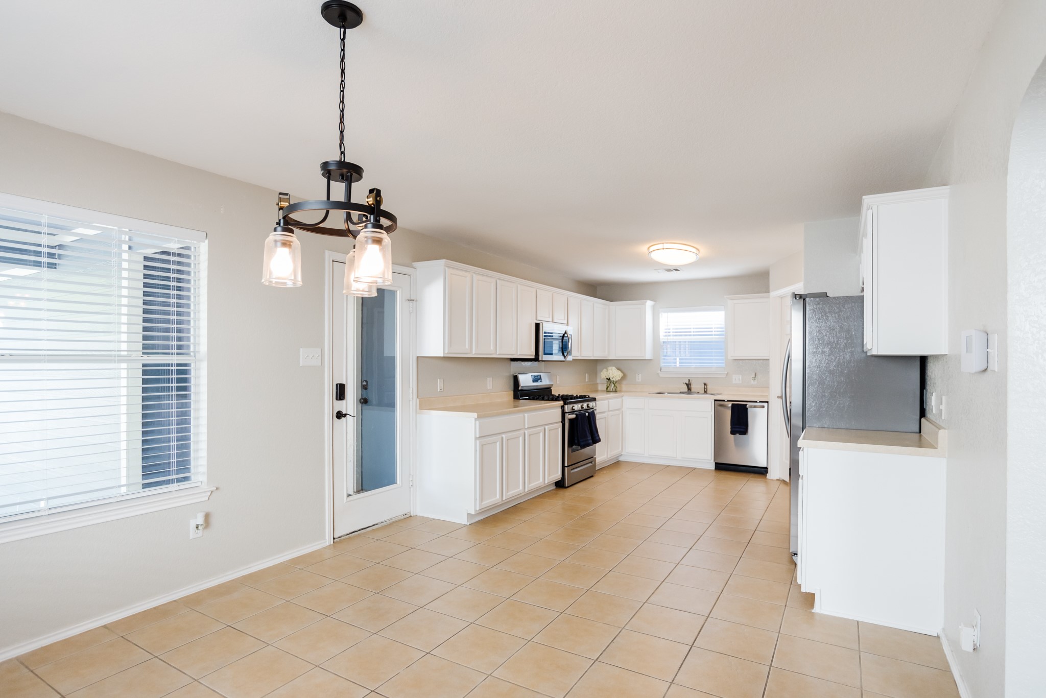 532 Sampson Kyle, TX 78640 - Photo 12 of 40