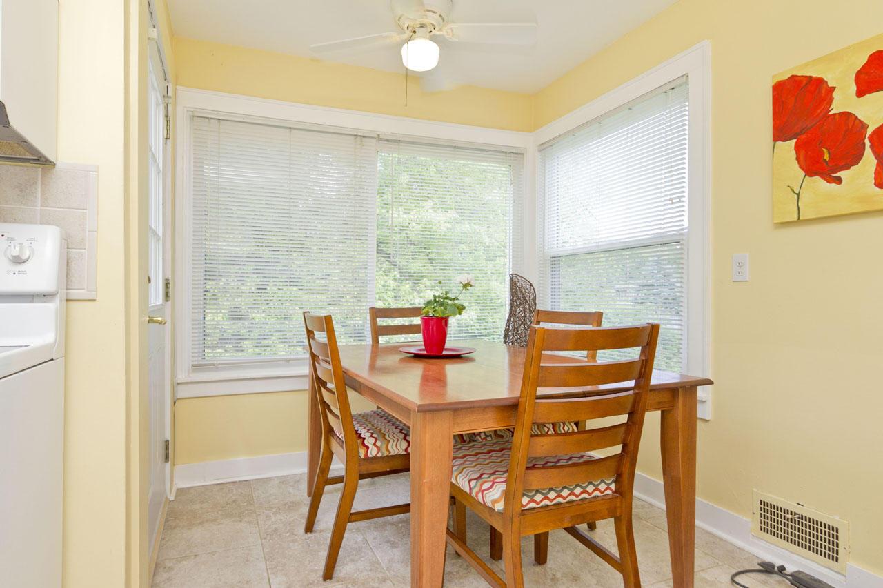 221 Carpenter Road Columbus, OH 43230 - Photo 9 of 27