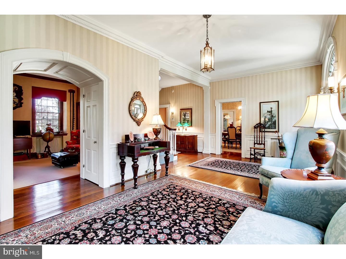 1100 Evergreen Road Reading, PA 19611 - Photo 3 of 25 Foyer