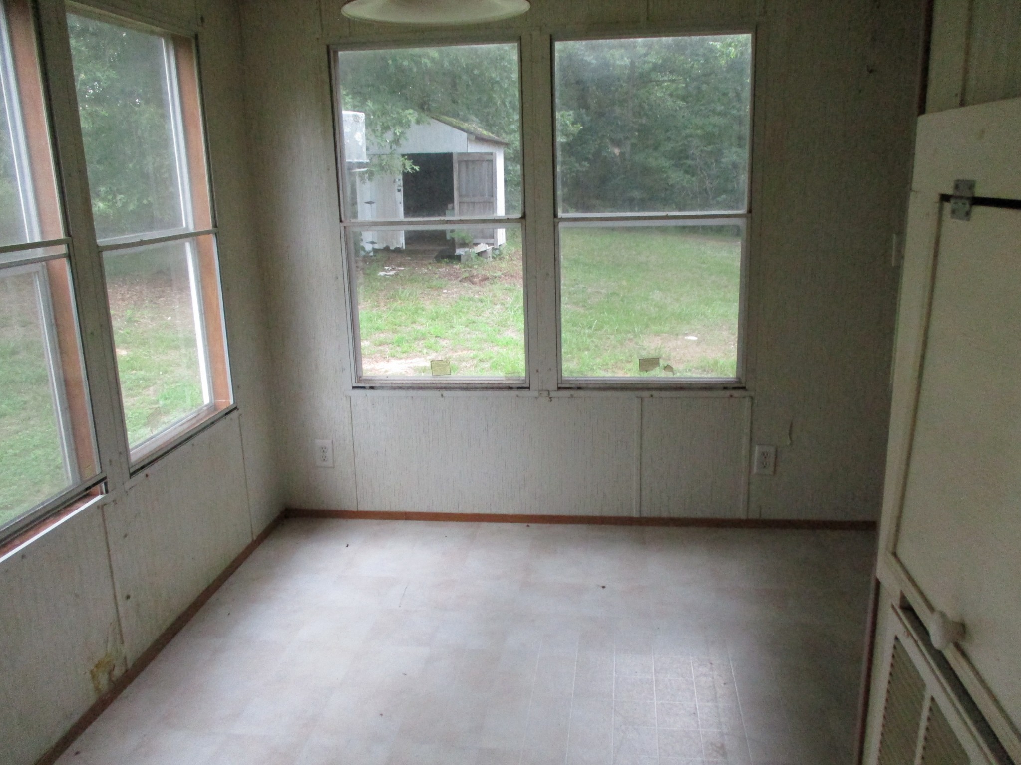 6448 Keys Branch Road Nunnelly, TN 37137 - Photo 9 of 27 Gallery Image 9