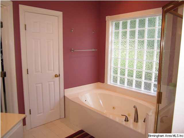 1008 Oak Tree Road Birmingham, AL 35244 - Photo 12 of 26